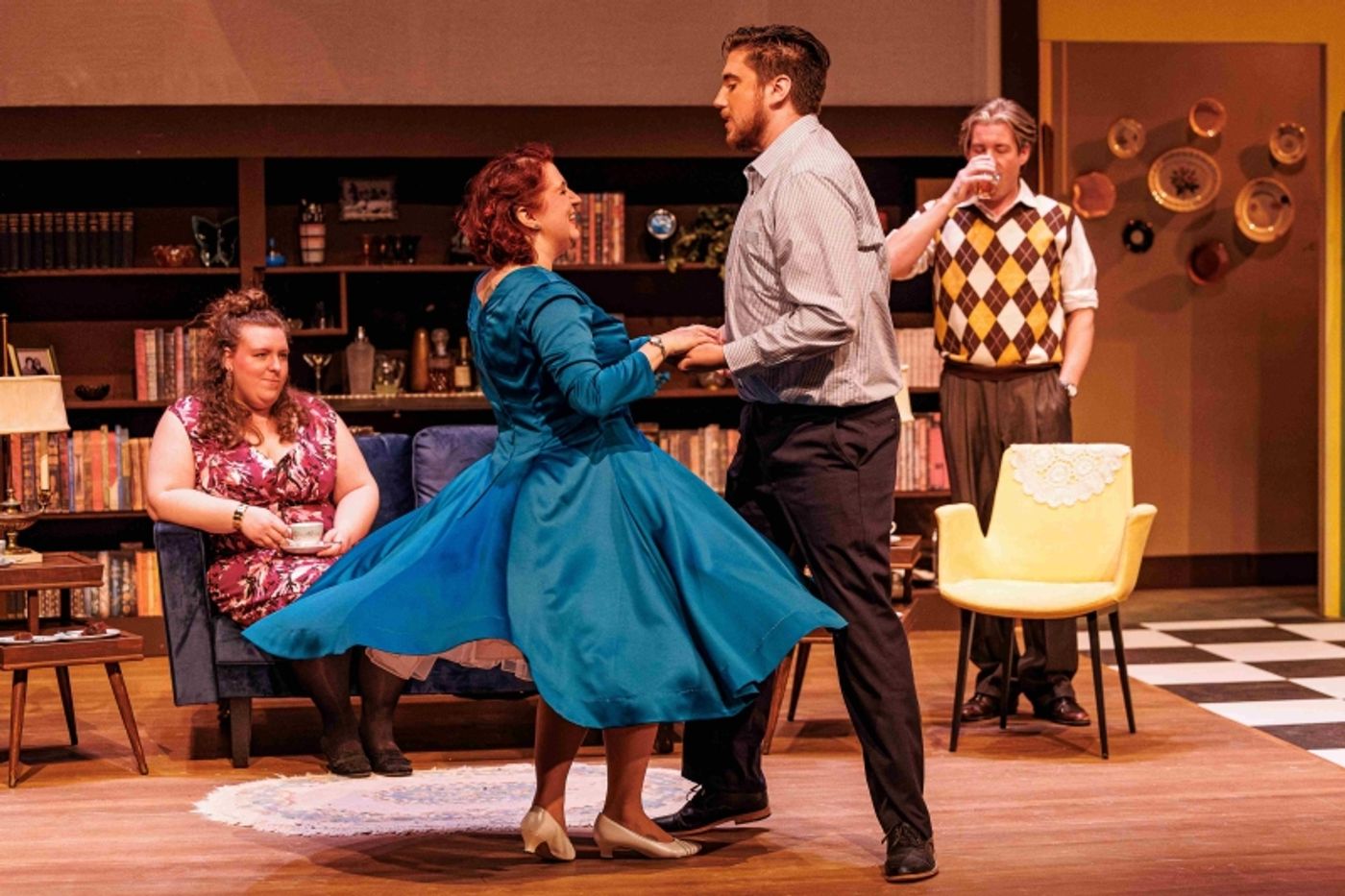 Review: Kanata Theatre's HOME, I'M DARLING at the Ron Maslin Playhouse  Image