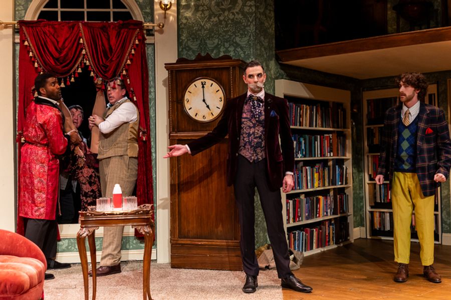 Photos: THE PLAY THAT GOES WRONG At Boston Stage Company Image