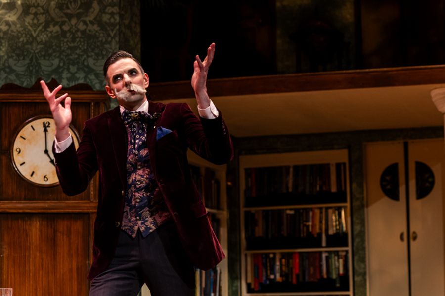 Photos: THE PLAY THAT GOES WRONG At Boston Stage Company Image