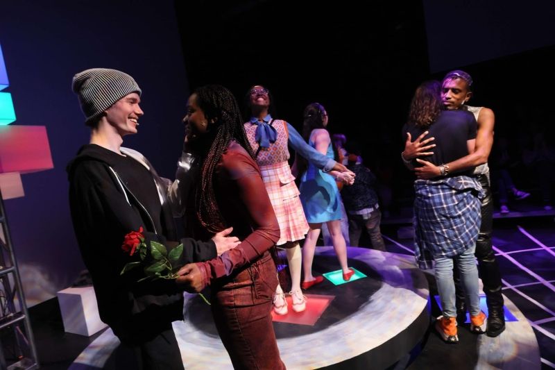 Review: THEORY OF RELATIVITY at UALR Haislip Theatre  Image