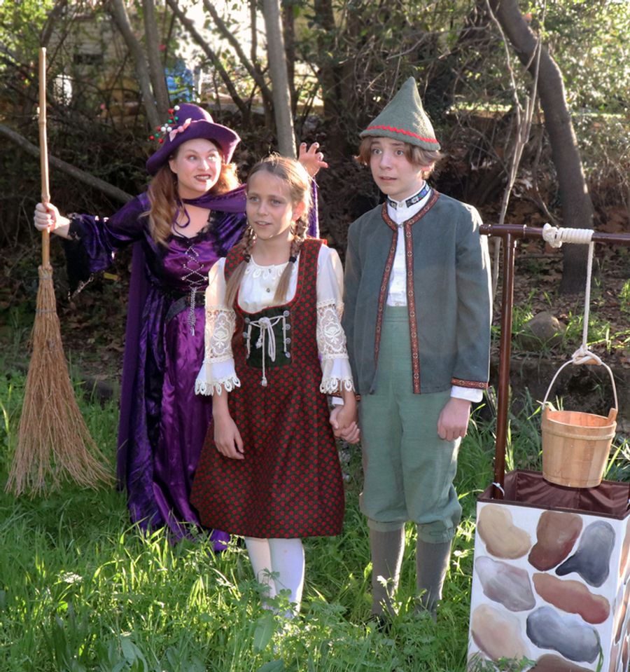Photos: HANSEL AND GRETEL at Sutter Street Theatre Image
