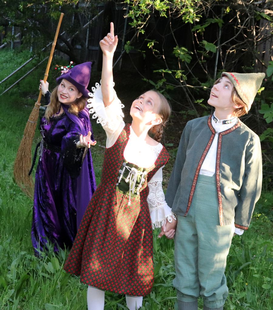 Photos: HANSEL AND GRETEL at Sutter Street Theatre Image
