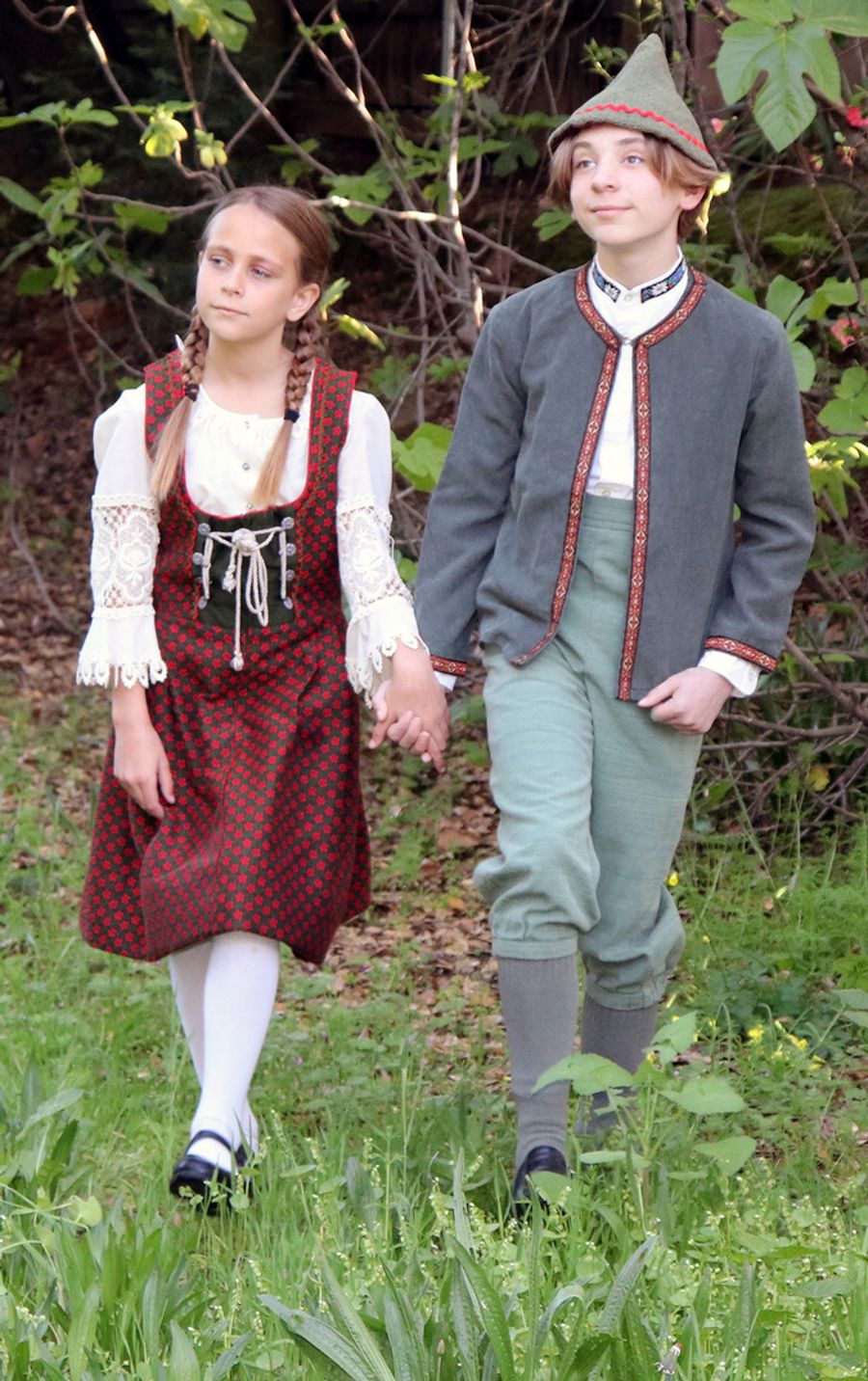 Photos: HANSEL AND GRETEL at Sutter Street Theatre Image