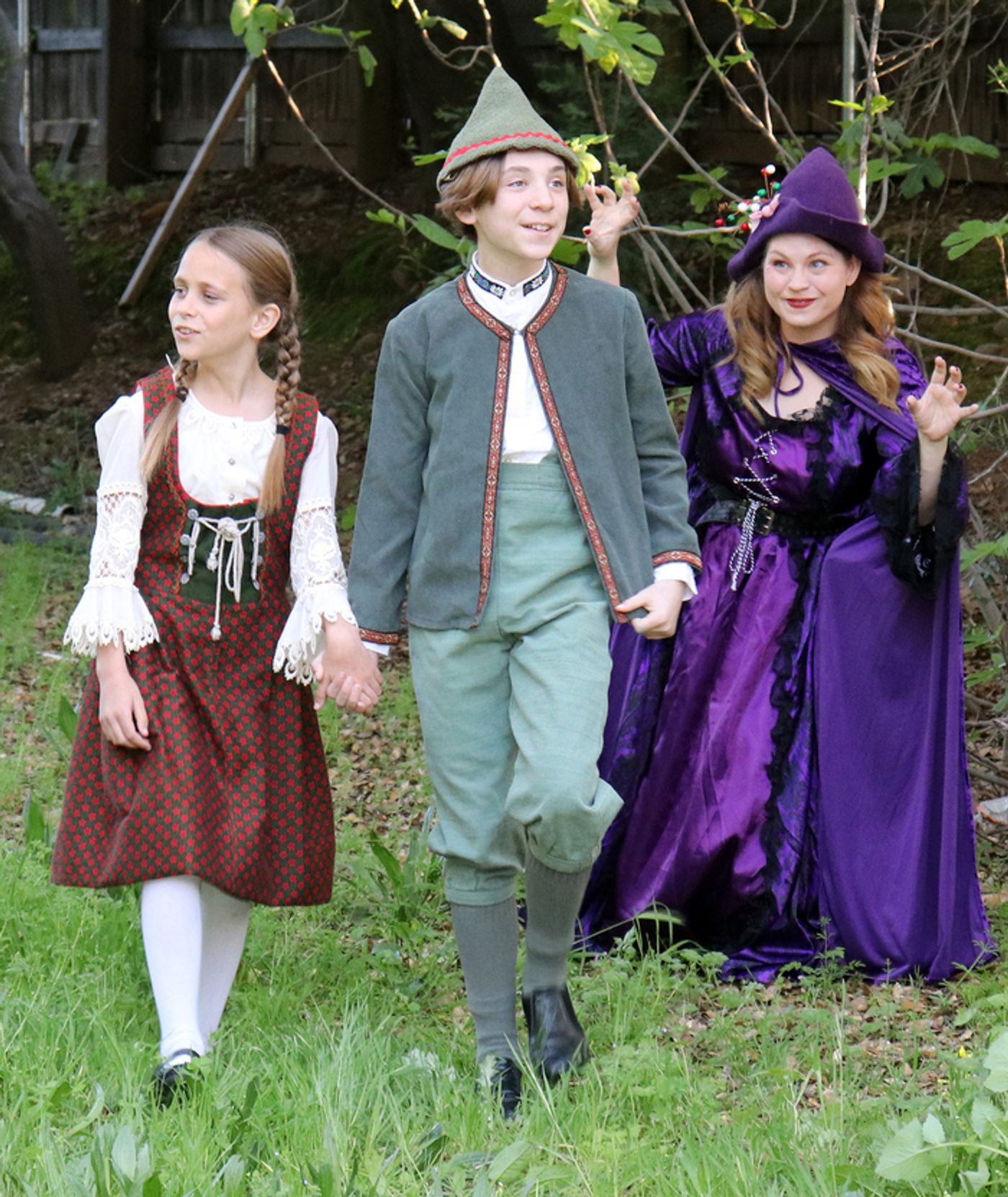 Photos: HANSEL AND GRETEL at Sutter Street Theatre Photos: HANSEL AND GRETEL at Sutter Street Theatre Image