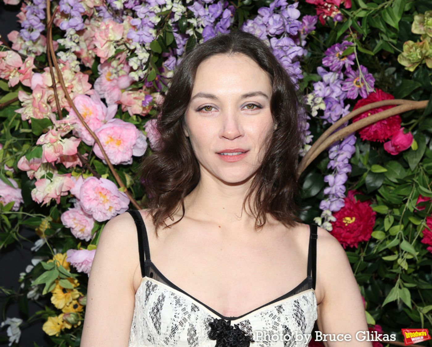Photos: THE PICTURE OF DORIAN GRAY Opening Night Pink Carpet  Image