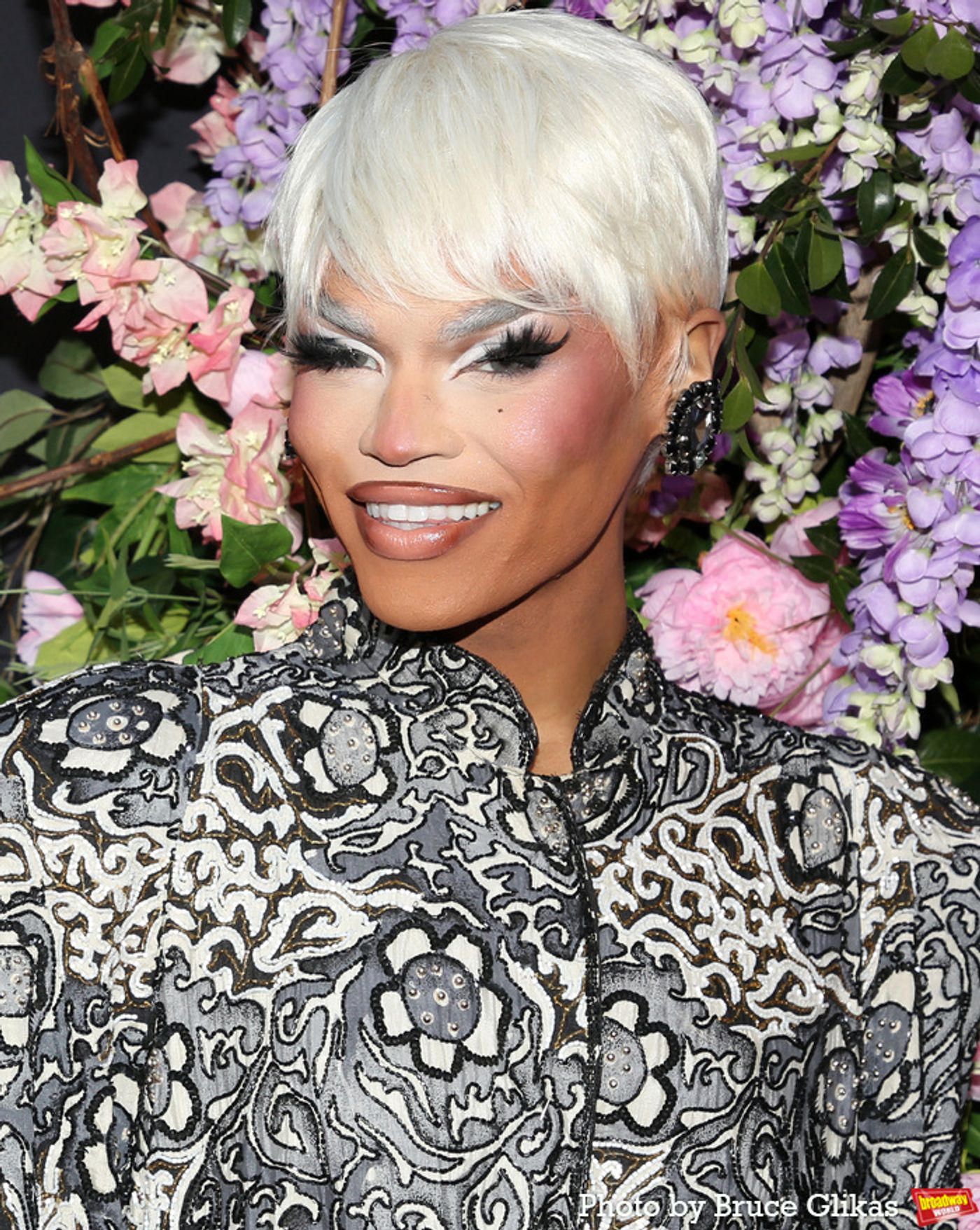 Photos: THE PICTURE OF DORIAN GRAY Opening Night Pink Carpet  Image