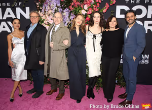 Juliana Canfield, David Rasche, Peter Friedman, Natalie Gold, Arian Moayed, Sydney Le Photo