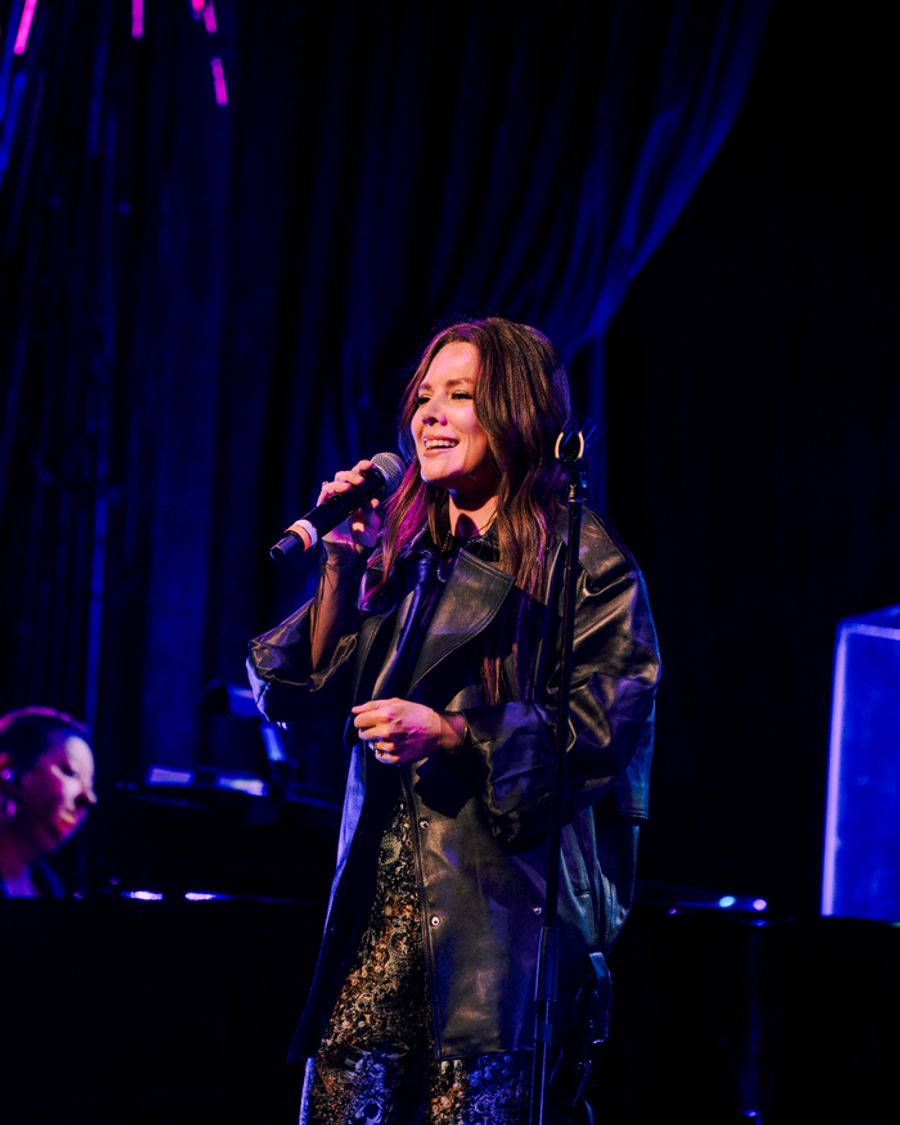 Photos: Sara Bareilles, Jordan Fisher, & More at Maestra Music's AMPLIFY 2025  Image
