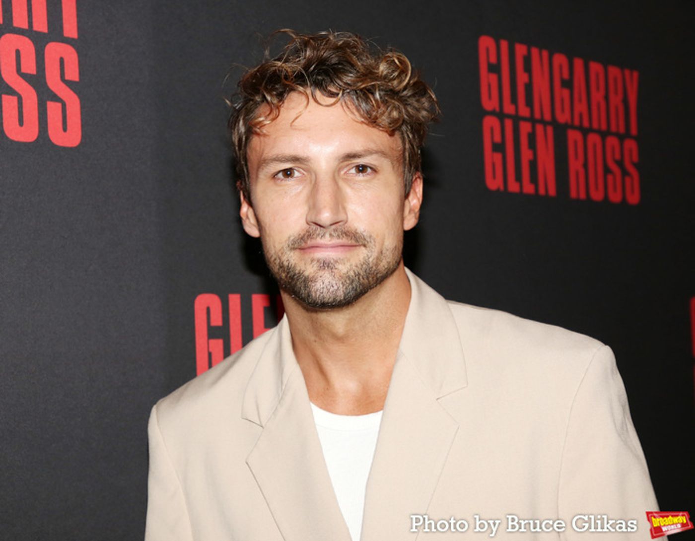Photos: Stars Arrive at GLENGARRY GLEN ROSS Opening Night  Image