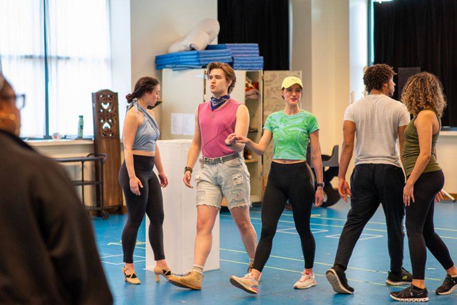 Photos: Children's Theatre Company's FROZEN in Rehearsal Image
