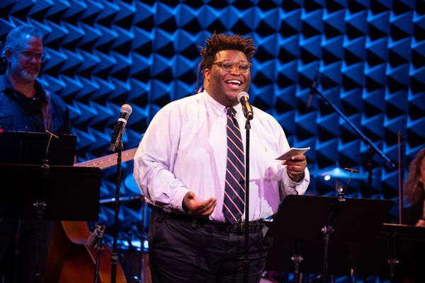  Larry Owens Photo
