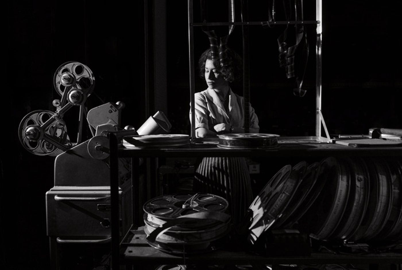 Photos: First Look at GOOD NIGHT, AND GOOD LUCK, Starring George Clooney  Image