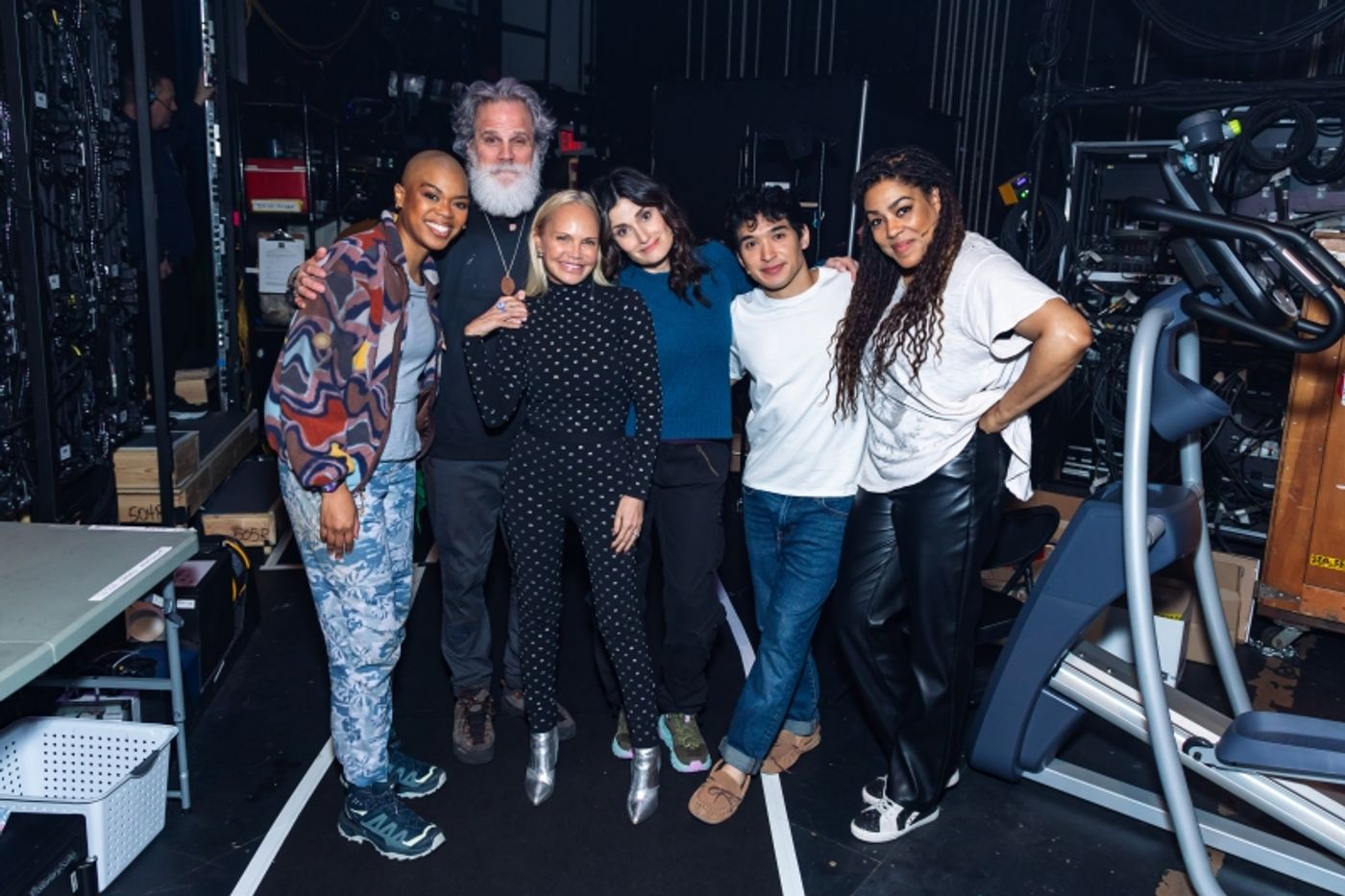 Video: Kristin Chenoweth Surprises Idina Menzel at REDWOOD  Image