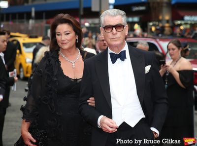 Keely Shaye Smith and Pierce Brosnan  Photo