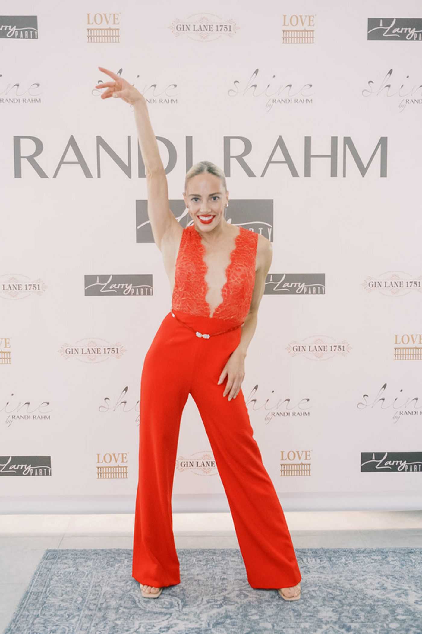 Photos: Broadway Stars Shine at Fashion Talks with Sierra Boggess and Laura Bell Bundy Photos: Broadway Stars Shine at Fashion Talks with Sierra Boggess and Laura Bell Bundy Image