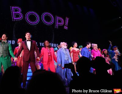 Aubie Merrylees, Erich Bergen, Anastacia McCleskey, Stephen De Rosa, Jasmine Amy Roge Photo