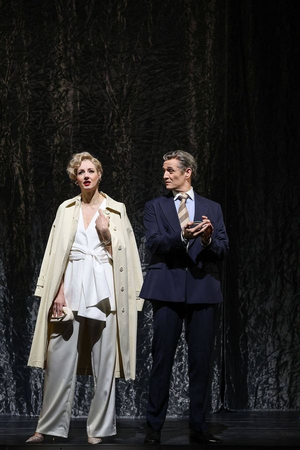 Bettina Mönch (Phyllis Rogers Stone), Drew Sarich (Benjamin Stone) - © Barbara Pál Photo