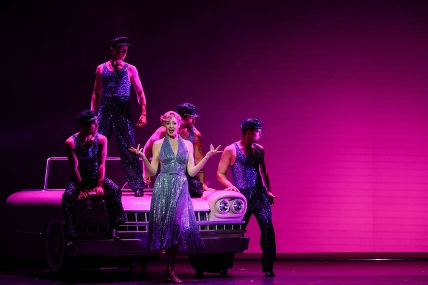 Photos: Futuristic Production of FOLLIES Premieres at Volksoper Wien  Image