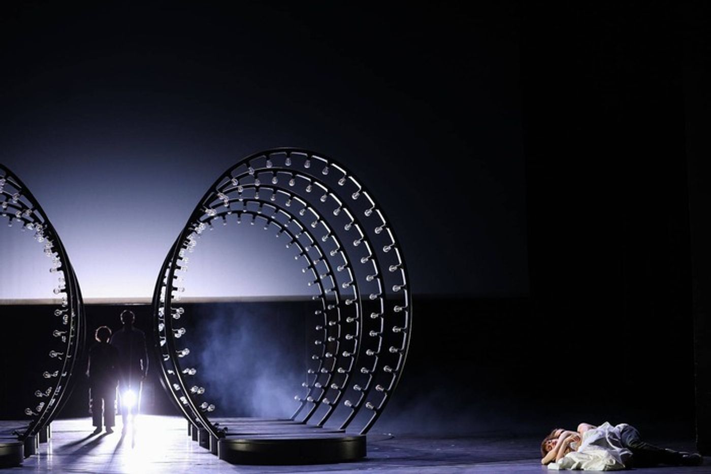 Photos: Futuristic Production of FOLLIES Premieres at Volksoper Wien  Image