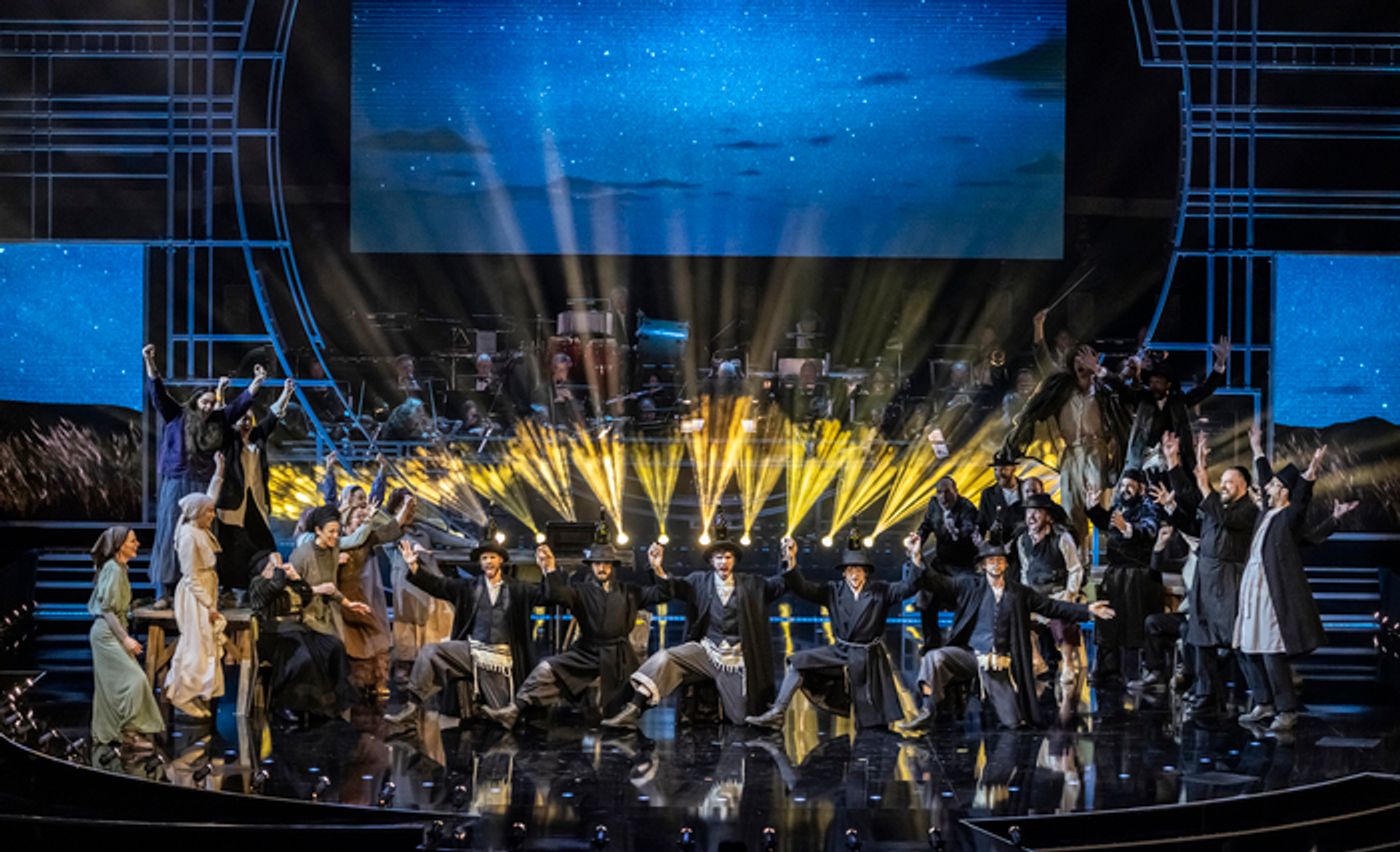 Photos: Inside the 2025 Olivier Awards With the Casts of FIDDLER, MJ and More  Image