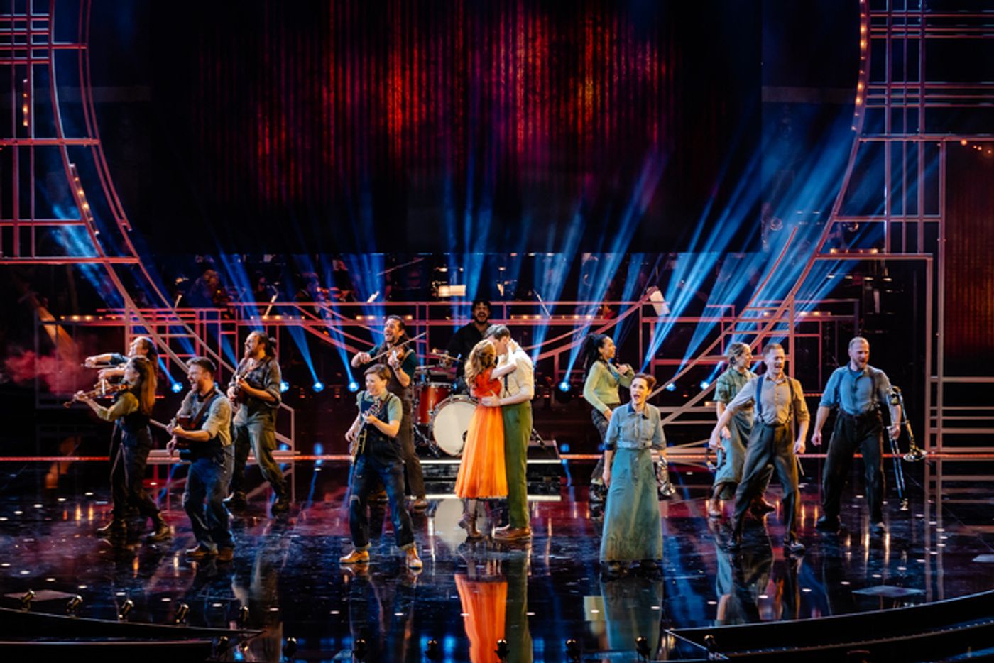 Photos: Inside the 2025 Olivier Awards With the Casts of FIDDLER, MJ and More  Image