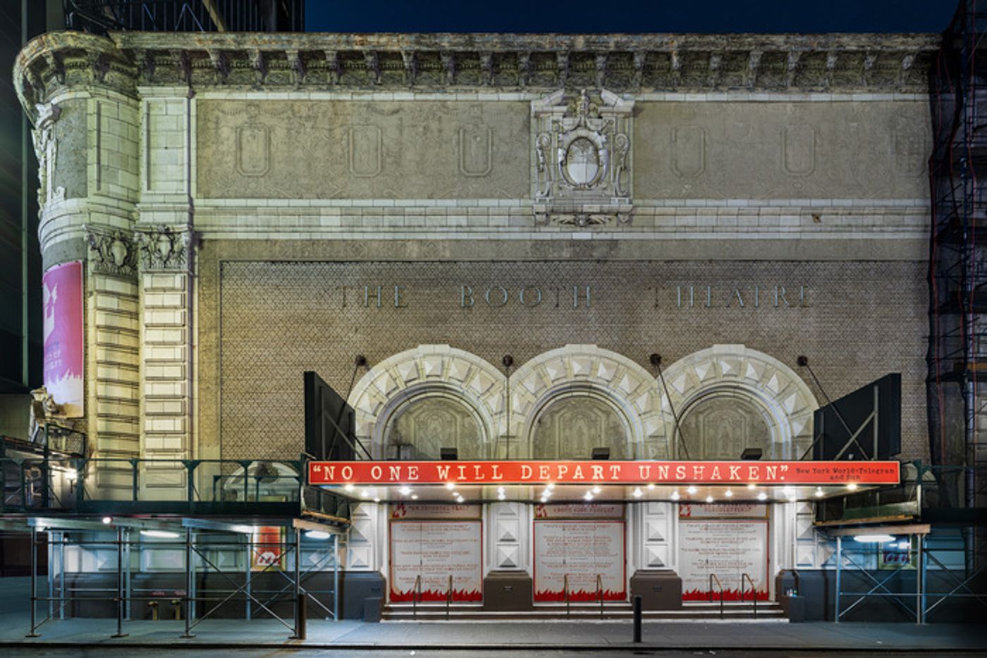 Photos: Sneak Peek of Photos from Mark S. Kornbluth's DARK Series  Image