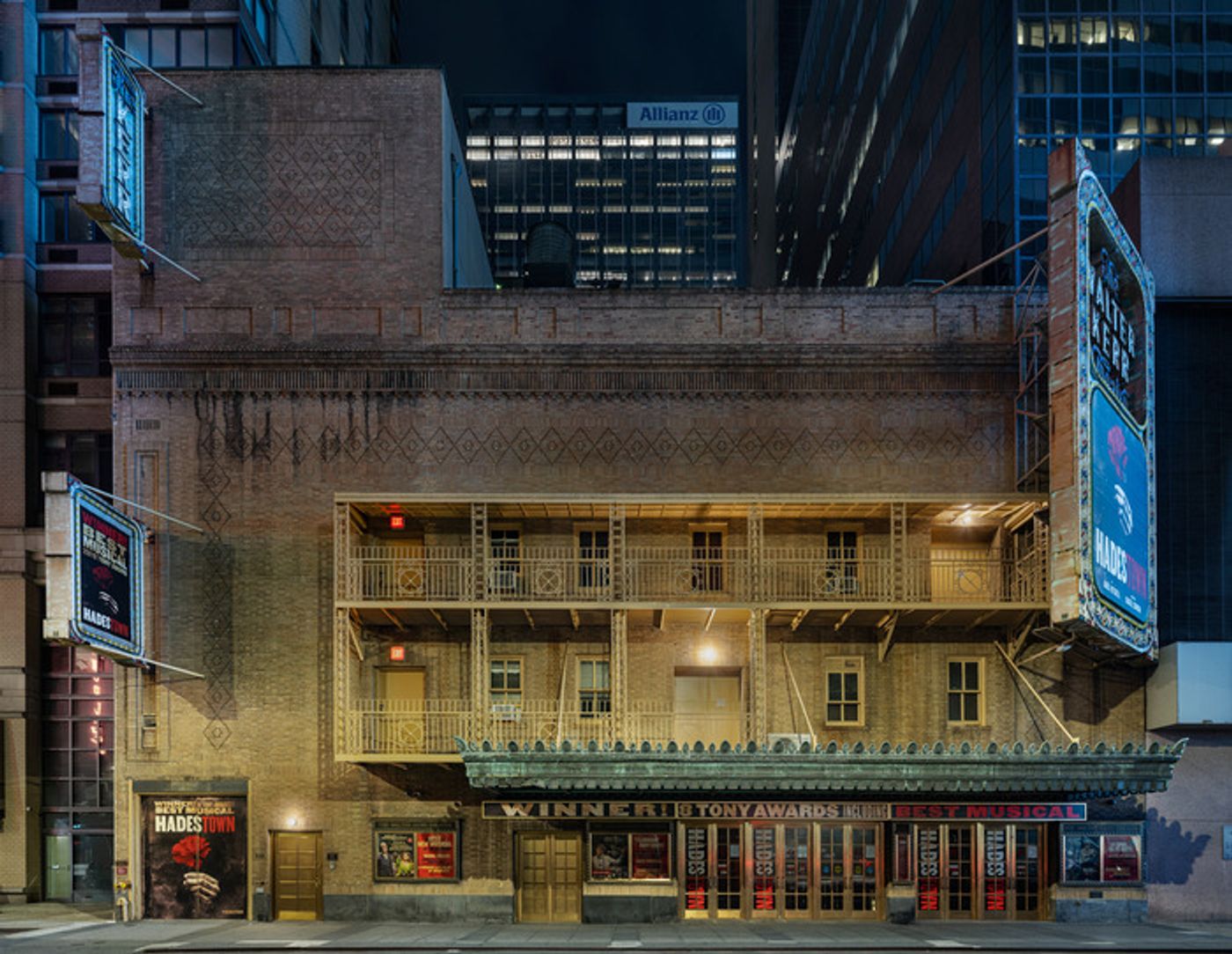 Photos: Sneak Peek of Photos from Mark S. Kornbluth's DARK Series  Image