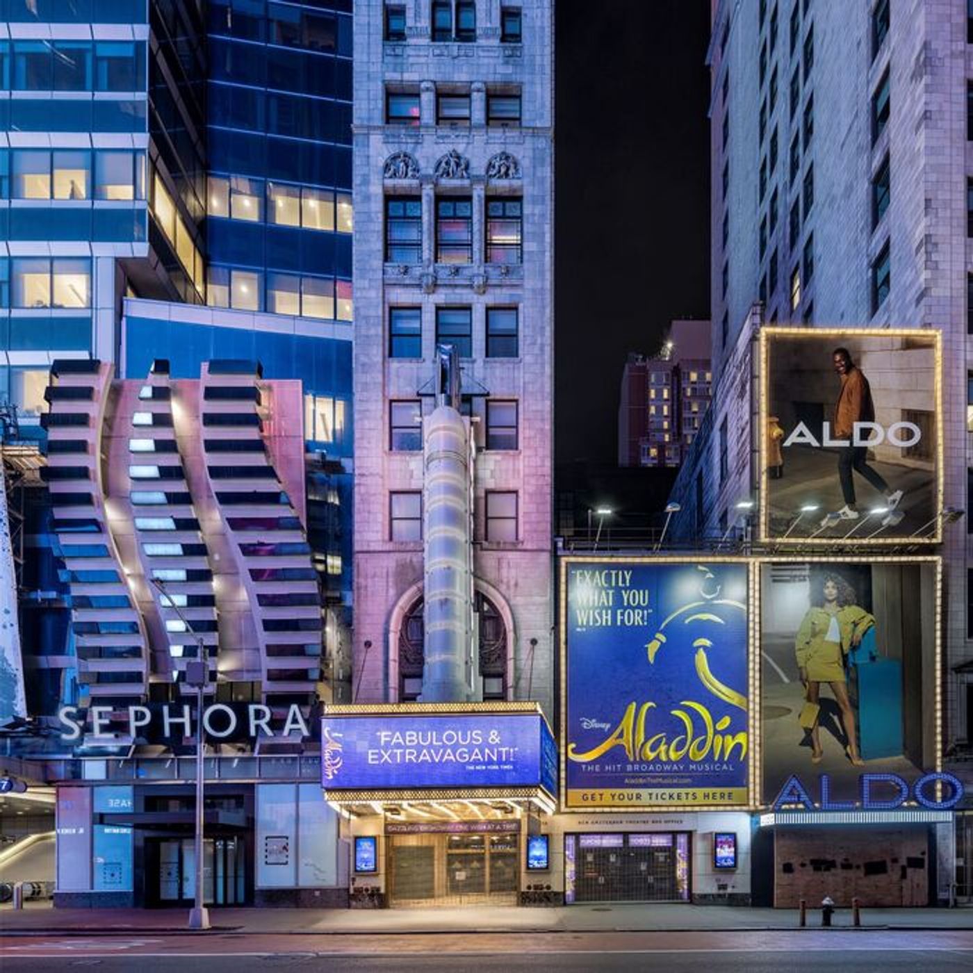 Photos: Sneak Peek of Photos from Mark S. Kornbluth's DARK Series  Image