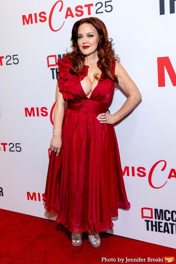 Photos: On the Red Carpet for MCC's Miscast25 — photo 14 of 99