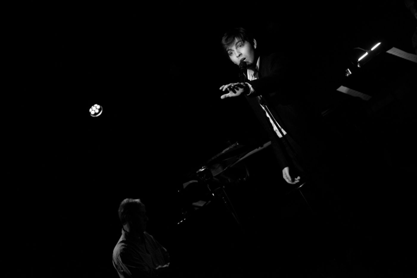 Photos: THE LINEUP WITH SUSIE MOSHER Debuts at The Green Room 42  Image