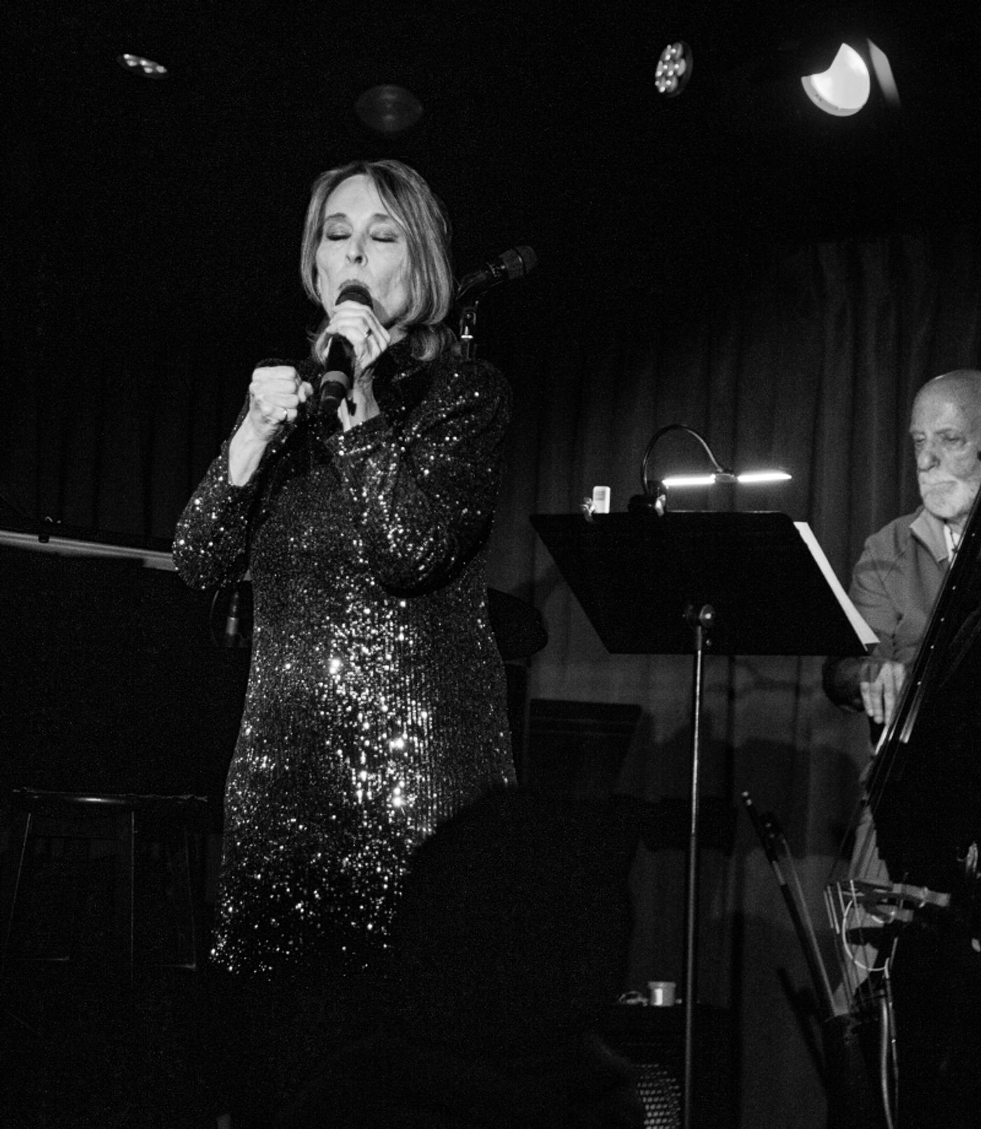 Photos: THE LINEUP WITH SUSIE MOSHER Debuts at The Green Room 42  Image