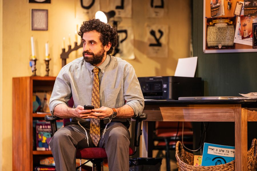 Photos: Tommy Dorfman, Brandon Uranowitz & More in BECOMING EVE Image