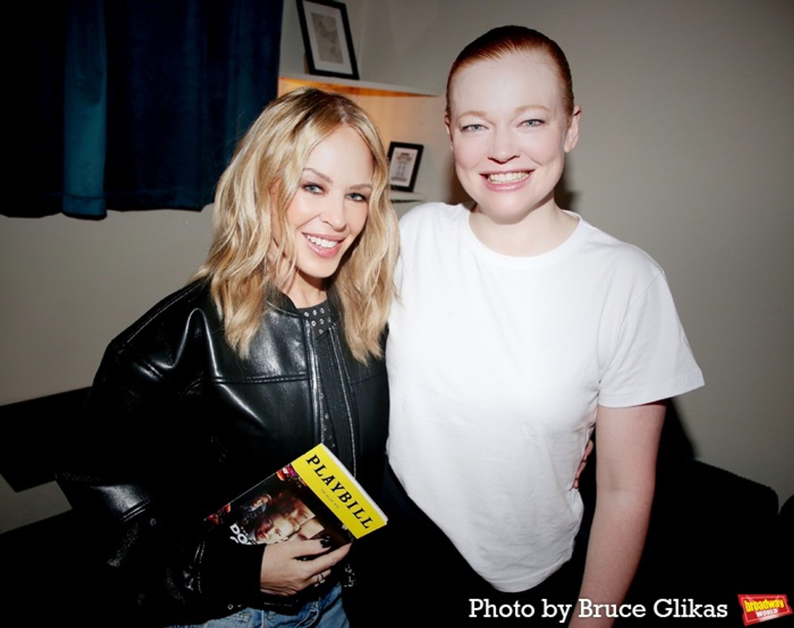 Photos: Kylie Minogue Visits Sarah Snook at THE PICTURE OF DORIAN GRAY — photo 1 of 3