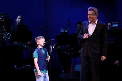 Peter Gallagher Photo