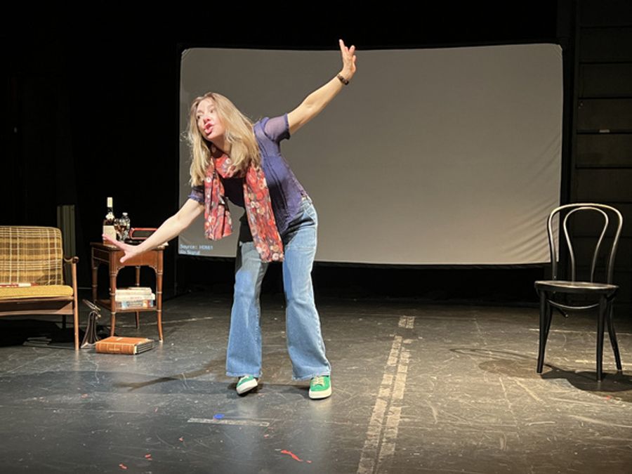 Photos: A First Look At Sharon Lesser's CASUALTY OF WAR At United Solo On Theatre Row Image