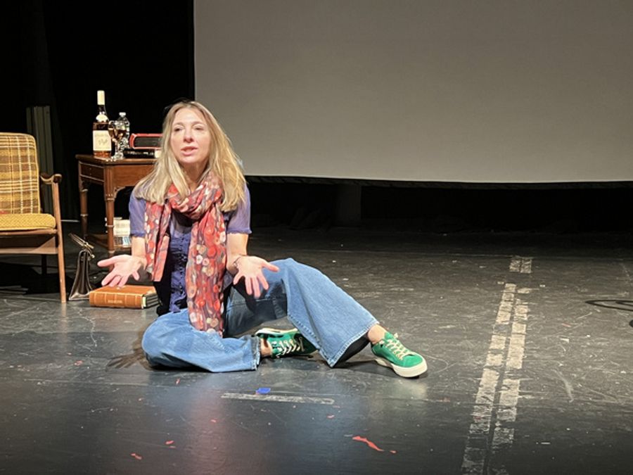 Photos: A First Look At Sharon Lesser's CASUALTY OF WAR At United Solo On Theatre Row Image