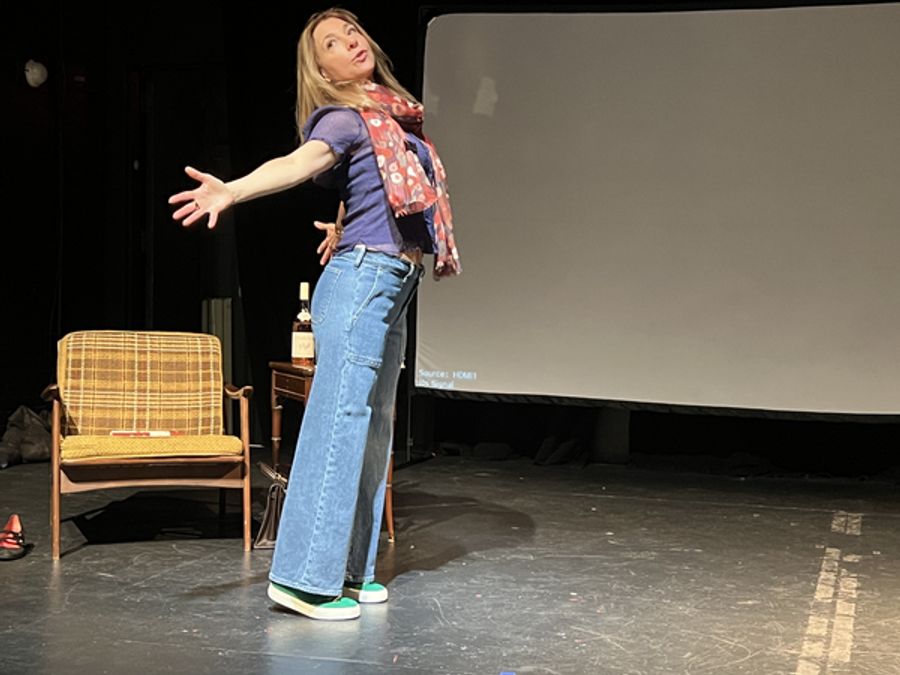 Photos: A First Look At Sharon Lesser's CASUALTY OF WAR At United Solo On Theatre Row Image