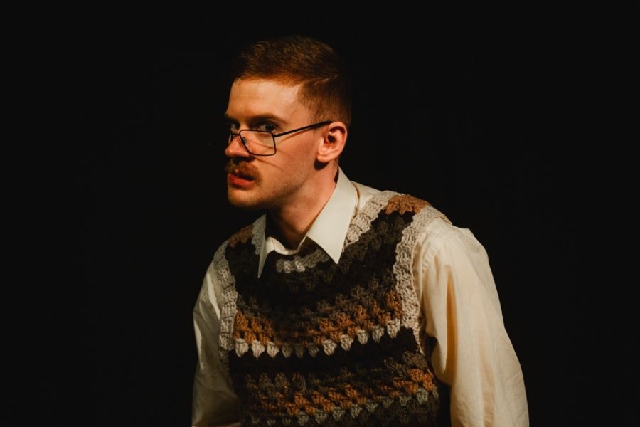 INTERVIEW: 'I'm a Complete Perfectionist': Rowan Armitt-Brewster on Slapstick, Mime and Puppets in His First Play A BRIEF CASE OF CRAZY at Riverside Studios Image