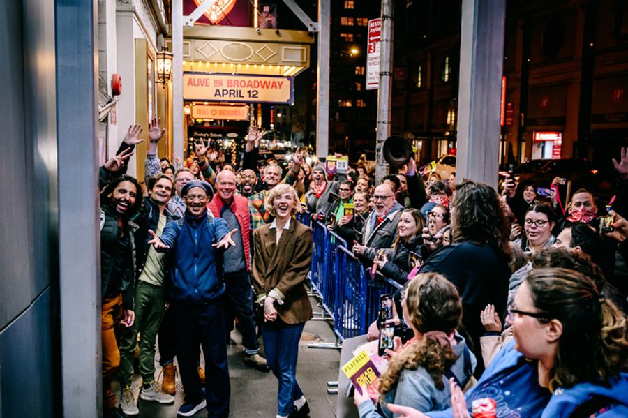 Photos: DEAD OUTLAW Begins Broadway Previews Image