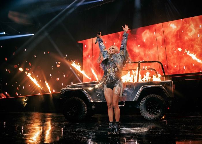 Photos: Carrie Underwood Takes Final Bows in 'REFLECTION' Las Vegas Residency  Image