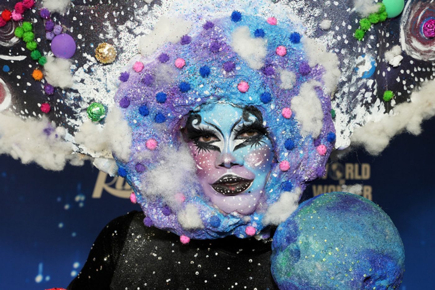 Photos: Inside RUPAUL'S DRAG RACE Season 17 Finale Red Carpet Photos: Inside RUPAUL'S DRAG RACE Season 17 Finale Red Carpet Image