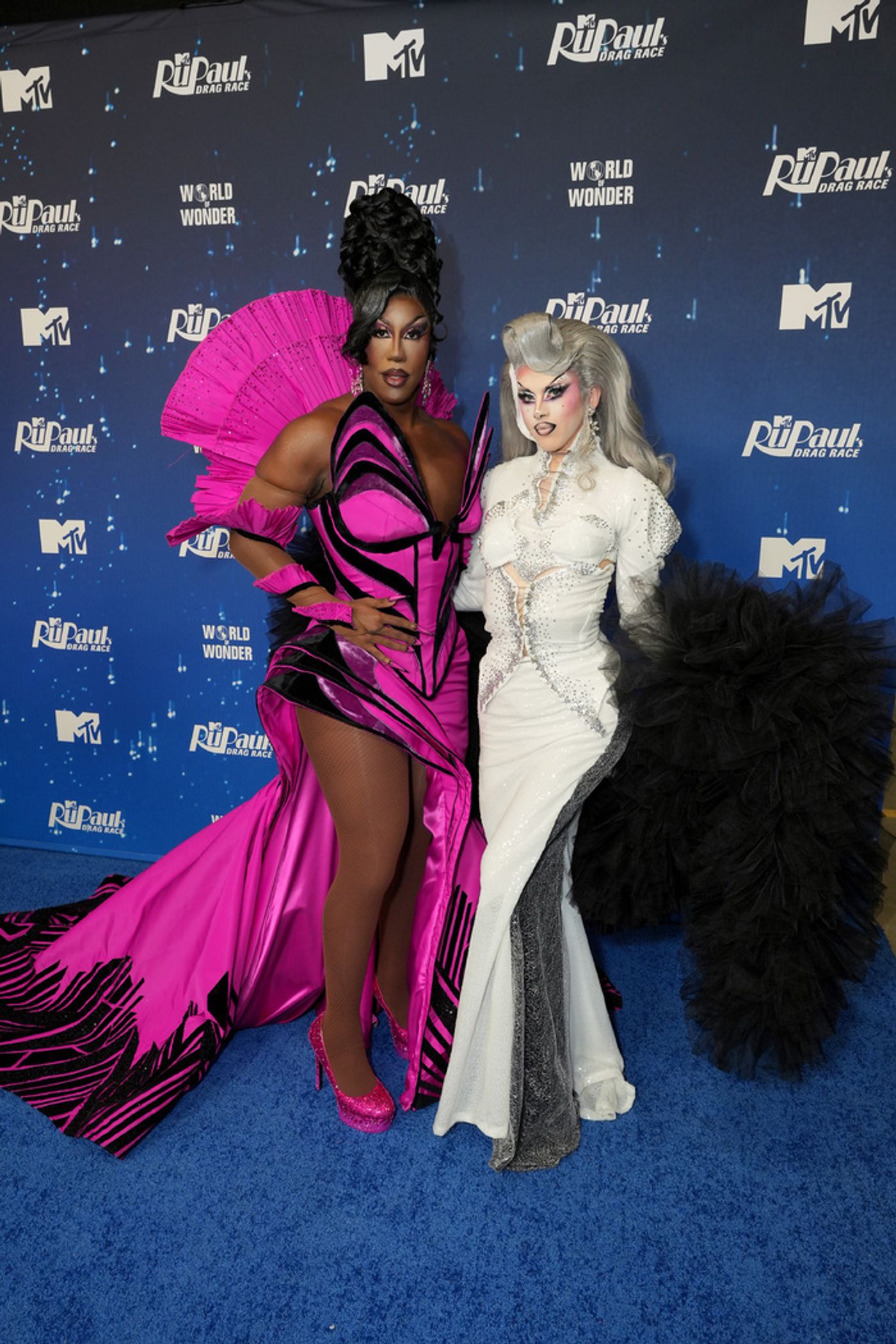 Photos: Inside RUPAUL'S DRAG RACE Season 17 Finale Red Carpet Photos: Inside RUPAUL'S DRAG RACE Season 17 Finale Red Carpet Image