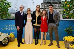 Paul Feig, Laura Fischer, Blake Lively, Anna Kendrick and Henry Golding Photo