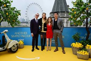 Paul Feig, Blake Lively, Anna Kendrick and Henry Golding Photo