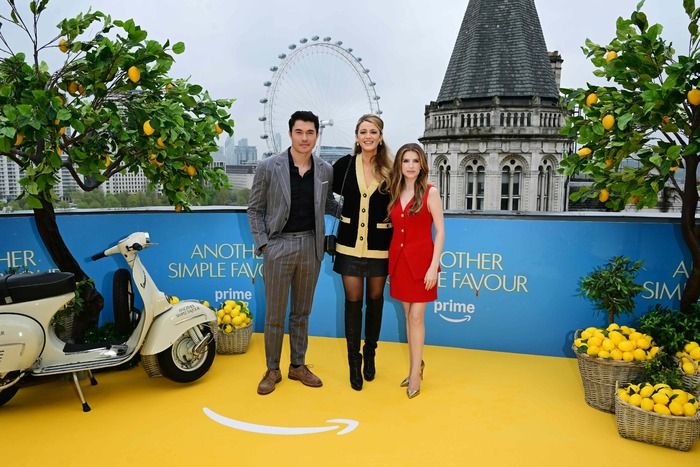 Photos: Anna Kenrick, Blake Lively & More Attend ANOTHER SIMPLE FAVOR Photocall  Image