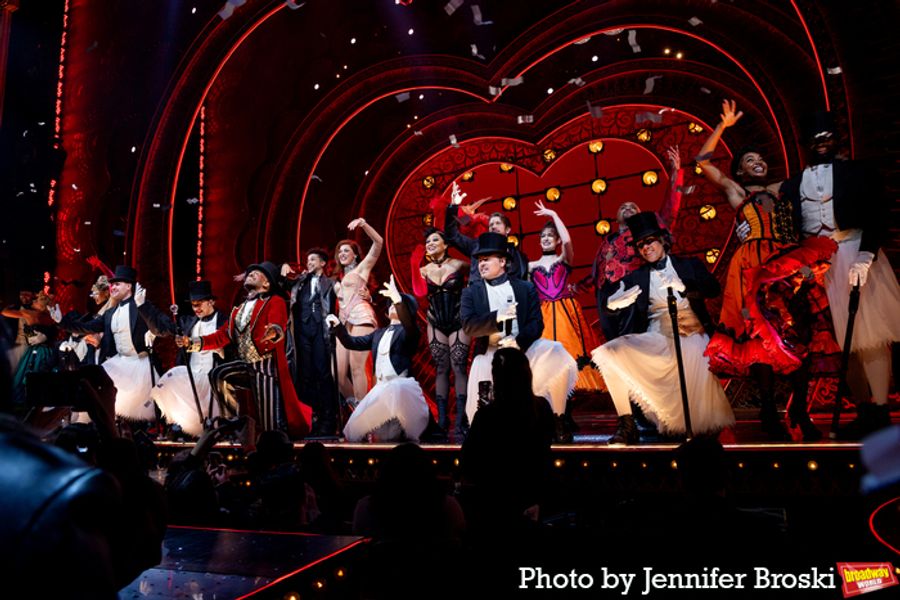Photos: Jordan Fisher Takes First Bows In MOULIN ROUGE! Image