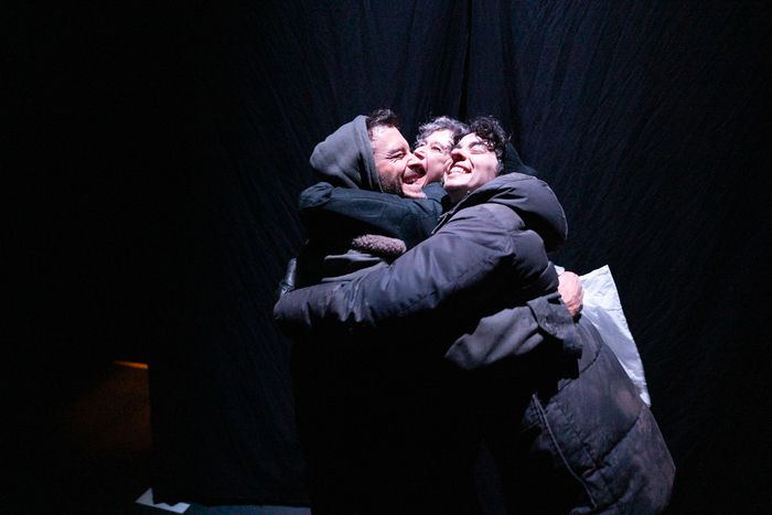 Photos: Jonathan Bailey and More Behind the Scenes of RICHARD II — photo 5 of 7