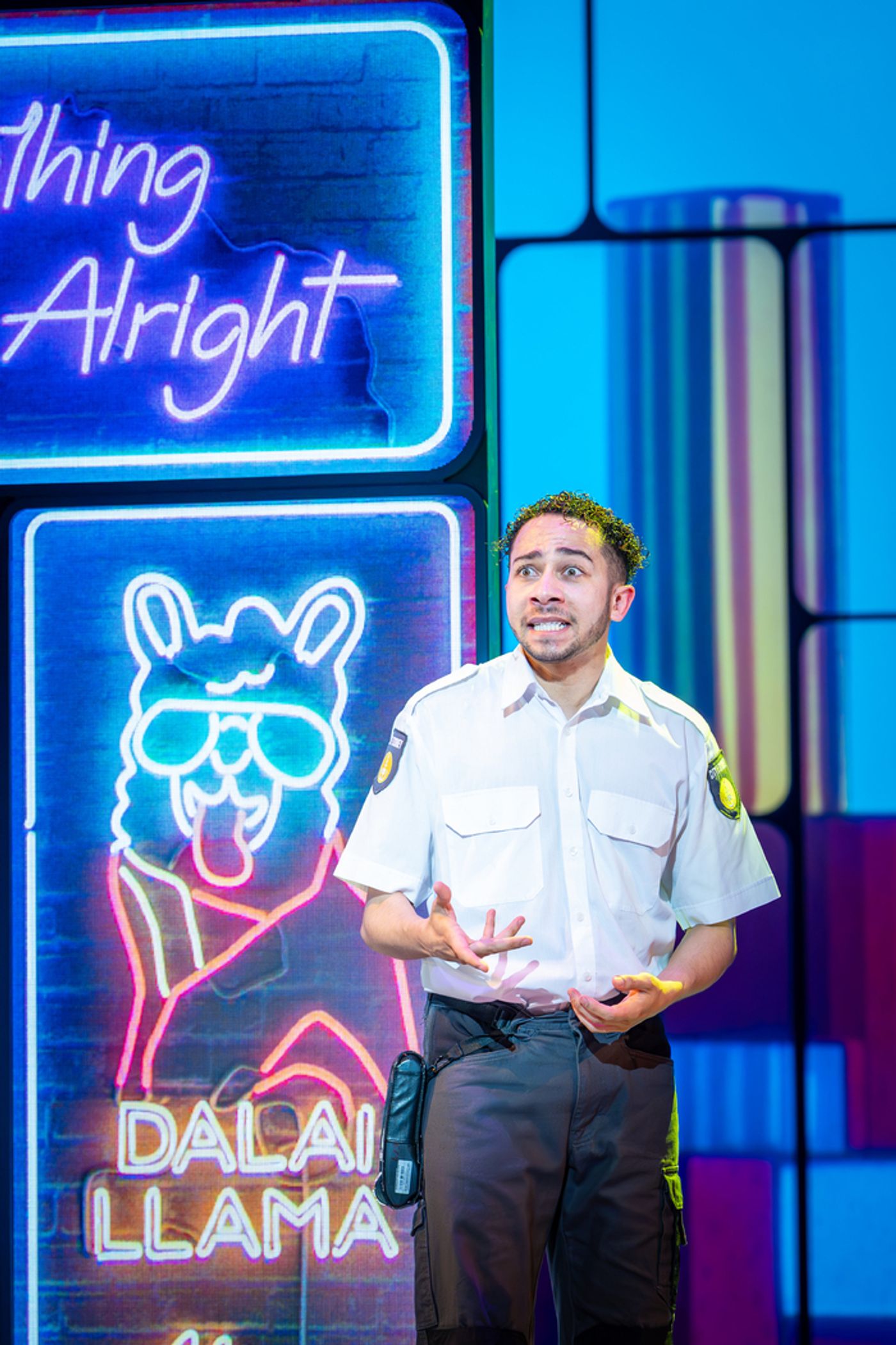 Photos: MURIEL'S WEDDING THE MUSICAL at Curve Theatre First Look  Image