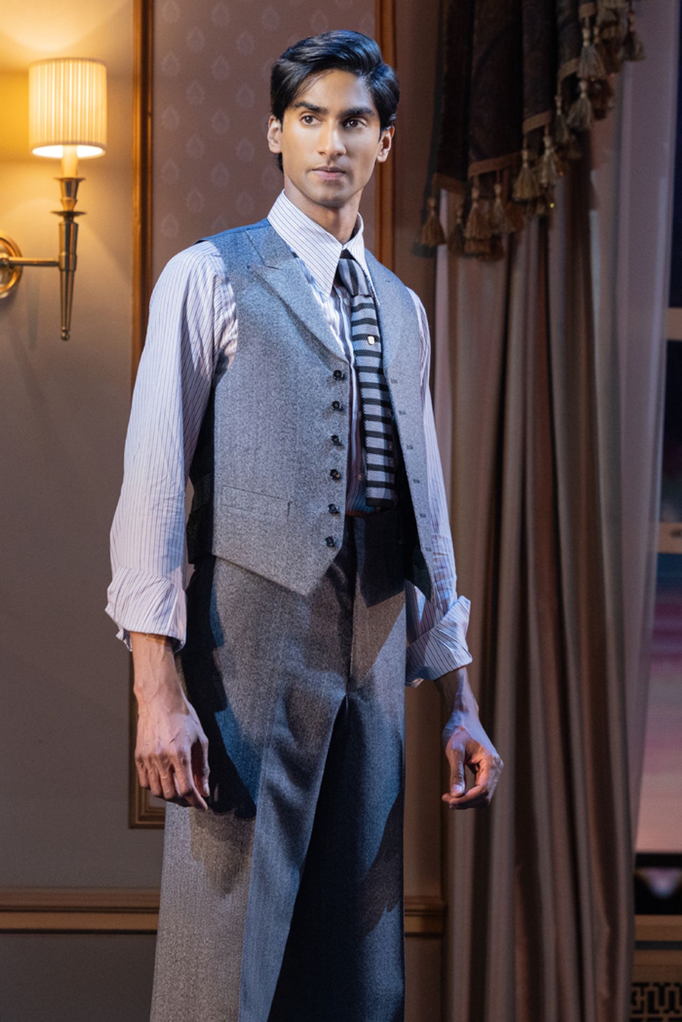 Photos: First Look at New THE GREAT GATSBY Stars Michael Maliakel, Linedy Genao, & Austin Colby  Image