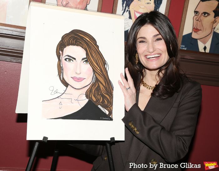 Photos: Idina Menzel Receives Portrait at Sardi's — photo 1 of 38